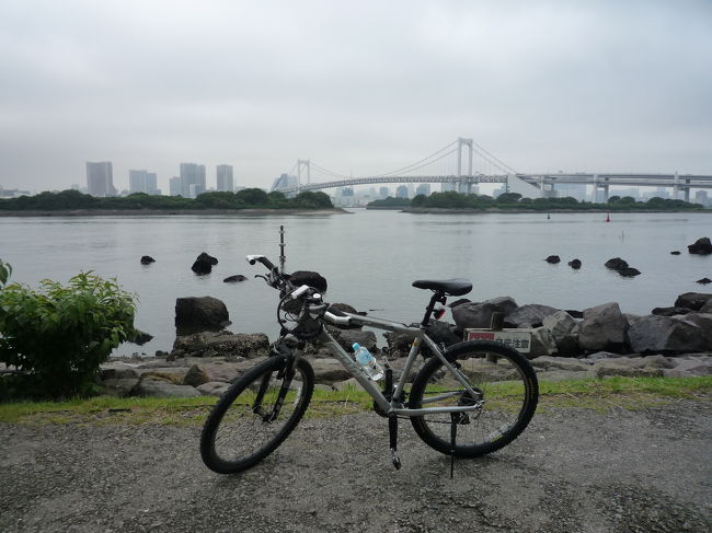 　今日の午前、関東地方は、小雨が<br />降っていた為、当初の予定がキャンセルと<br />なり、時間ができたので、予てからやりたかった<br />タイヤ交換をしました。<br />　タイヤは、インターネットで購入し、自分で交換<br />する事とし、その後、慣らし運転としょうして、<br />お台場に行ってきました。<br />　計４０ＫＭ／３時間のサイクリングでした。