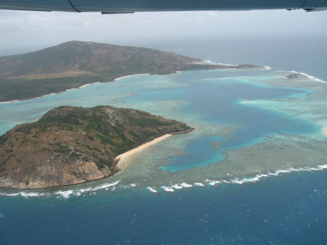 GBRにあるラグジュアリーな小さな島、LIZARD ISLAND。<br />宿泊客も少なく、日本人はほとんどいない。<br />たくさんのカラフルな魚や海亀、GBRならではの美しい珊瑚をシュノーケルでも<br />存分に楽しめます。<br /><br />LIZARD ISLANDに帰りたくて仕方ない、、、<br />そんな気にさせてくれる二年ぶり二度目のLIZARDです。