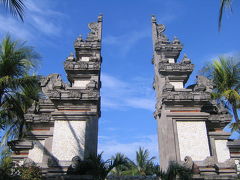 ちょこっとボランティア　−バリ島−