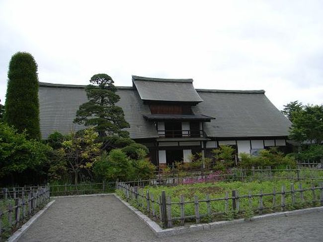 JRの駅から徒歩１分！の重要文化財といえば、東京駅とココしかありません。今は甲州市となりましたが、塩山にある「甘草屋敷」に行ってきました。