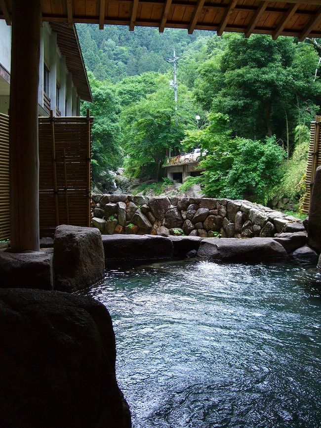 癒しの空間「野草庵」で陶芸で癒された後は、温泉です。<br /><br />