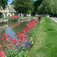 Lower Slaughter は水車もある田舎の風景