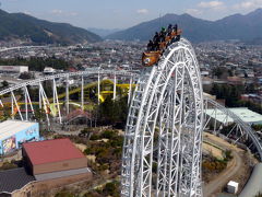 ２３．富士急ハイランド　入園まで随分並びました　ゴーカート　ゾーラ７　ティーカップ　カートゥーン・タイフーン　シャイニングフラワー