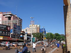 ブラジル旅行記?（シウダー・デル・エステ（パラグアイ）、イタイプ・ダム）