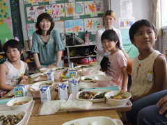小学校の給食試食会