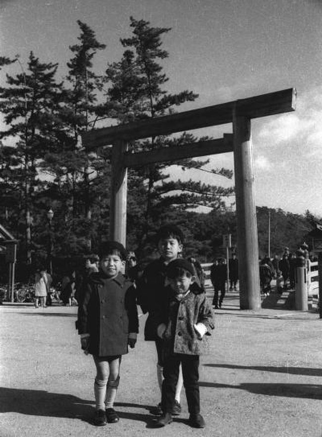 昭和45年1月伊勢神宮と二見が浦 伊勢神宮 三重県 の旅行記 ブログ By Kojikojiさん フォートラベル 昭和45年1月伊勢神宮と二見が浦 伊勢神宮 三重県 の旅行記 ブログ By Kojikojiさん フォートラベル