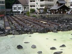 群馬：草津の湯畑の役割とは…