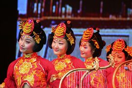 2009夏、中国旅行記16(５/39：シルクロード)：6月21日(5)：西安、唐歌舞ショーのイントロ、笙、琵琶、琴演奏