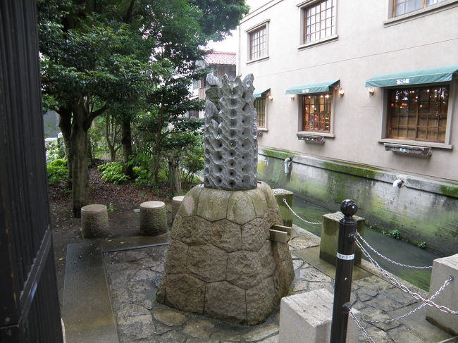 こんな所に京都が<br />ミニ京都でしたが、川あり、寺あり、昔の町並みが有りました<br />そして、大雨も