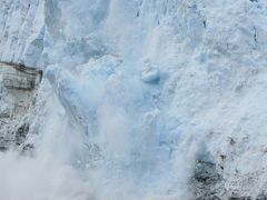 １１：アラスカクルーズ・グレイシャーベイ国立公園・大崩落