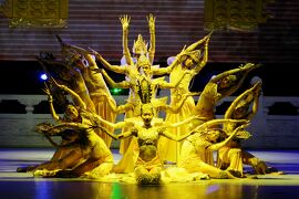 2009夏、中国旅行記17(9/30)：7月21日(7)：皆既日食前日：杭州、西湖の夜・観劇、千手観音、茶摘踊り