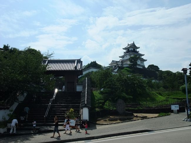 ■行程<br />1日目　東京発→山中城→伊豆極楽園→星のなぎさ→小土肥海水浴場→星のなぎさ泊<br /><br />2日目　星のなぎさ発→恋人岬→西伊豆まで国盗り→土肥港→駿河湾フェリー→清水港<br />　　　　→掛川城→天竜国盗り→新居関所→浜名湖→浜松でうなぎ→たいほうイン吉田泊<br /><br />3日目　駿府城→登呂遺跡→東京 