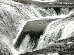 日本の名滝百選：吹割の滝を訪ねて　*遊歩道を40分で一巡り