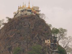 ポッパ山(Mount Popa)