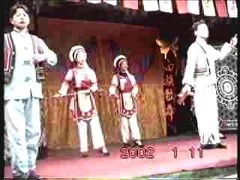 中国雲南省の民族舞踊のビデオクリップを作成した。