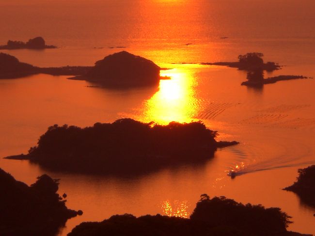 石岳展望台からの夕日です。<br /><br />映画『ラストサムライ』の冒頭のシーンの撮影が行われた場所だそうです。<br /><br />