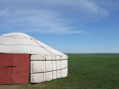 中国　内蒙古自治区・ハイラルの大草原