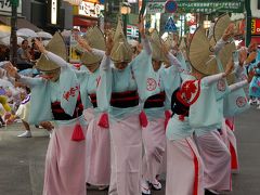 雨の高円寺　阿波踊り