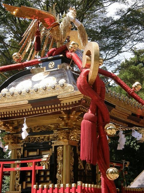 ベビーグッズも大集合 鷲宮町「土師祭」千貫神輿・・・①千貫神輿が担がれるまで』幸手 ストラップ