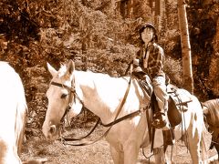 馬の背に揺られてバンフを散歩（Horseback Riding in Banff / Canada）／11才女子☆英語圏での乗馬に初挑戦！