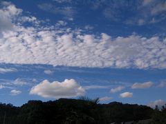 雲とレールと日本海（水晶浜）