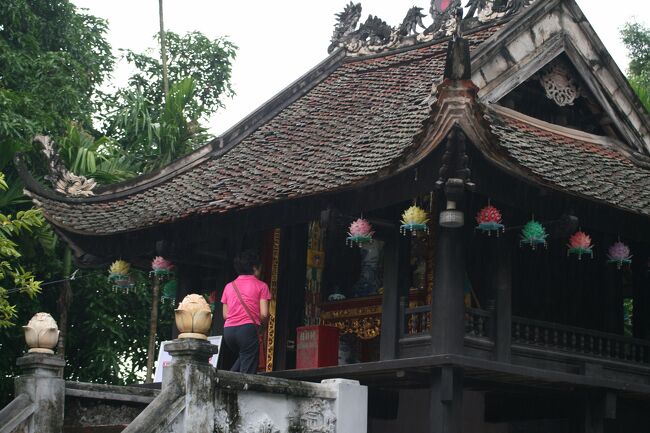 2009秋、ベトナム旅行記2(2/20)：9月12日(2)：ハノイ・ホーチミン廟、一柱寺