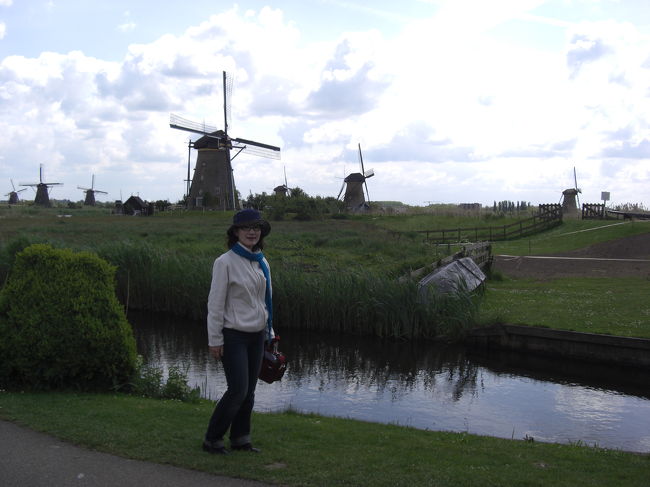 フランスのシェルブールでは庭園散策<br />オランダのロッテルダムでは地元在住の日本人に案内してもらい、<br />ベルギーはブルージュという町を一日散策しました。