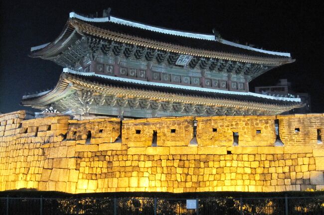 2009秋、韓国紀行20(3/31)：9月22日(3)：ソウル、ミョンドンと東大門の夜景