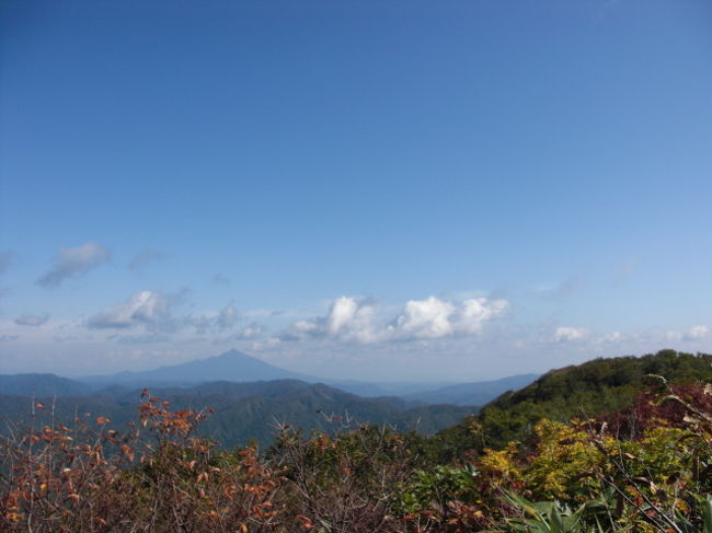 白神山地で日本の世界遺産１４か所全制覇。一般の人がなかなか行かない「二ツ森」を紹介。それとがっかりの「暗門の滝」です。