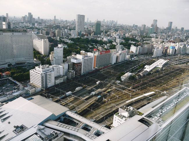 TDRを後にして、都内でショッピング♪<br />今回お世話になったのは立地が良く、スタッフの対応も良い「ストリングスホテル東京インターコンチネンタル」です。<br /><br />今までは凄く満足の滞在でしたが、今回は気分を害するような事もあって・・・<br />残念ながら次回の宿泊は無いかも〜〜〜のホテルになってしまいました。