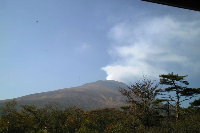 2002秋、浅間山と鬼押出し：浅間山観音堂、鬼押出し園