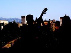 イベリア　『光と影の紀行』夕景のグラナダ　　１３