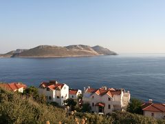 トルコを車で半周する ー ギリシアのロドス島が見えるカシュへ