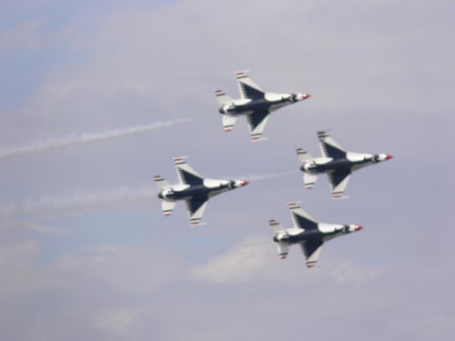 サンダーバーズ」がやってきた！ （三沢基地航空祭）』三沢(青森