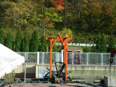 （北海道の秋）豊浦町で、鮭を捕獲するインディアン水車を見る