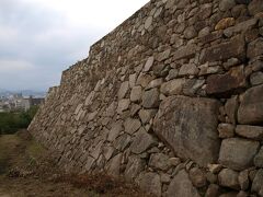 本丸跡からの絶景が素晴らしい吉川経家が城兵の助命と引き換えに腹を切った鳥取城登城