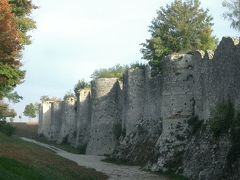 シャンパーニュの大市の喧騒はいずこへ。しずかな町プロヴァンProvinsを歩く。