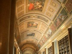 フォンテーヌブロー宮殿はミニ・ヴェルサイユかな？