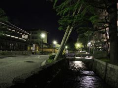 朝の散歩道　～夜明けの古都金沢、近代建築あり、武家屋敷ありでこの街、好きだなあ～