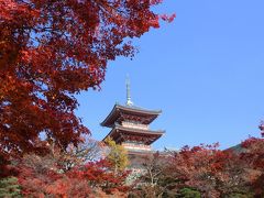 京都を歩く(40) 秋の紅葉めぐり　清水寺の紅葉と七不思議