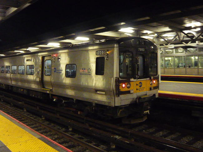 ｎｙに行きたいか っ その２ ｌｉｒｒ エアトレイン利用編 ニューヨーク アメリカ の旅行記 ブログ By はな みみさん フォートラベル