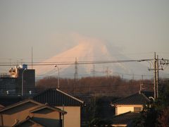 12月18日のふじみ野市から見た富士山