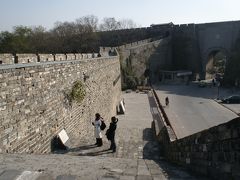 南京　城壁に登る１