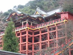 「祐徳稲荷神社」は大掃除中