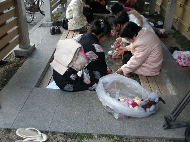 阿東町合併記念！湯田温泉のばら足湯