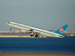 カメラを持って晴天の羽田空港へ