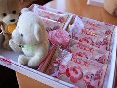 ★ 羽田空港で見つけた激ウマお菓子 「バラ科のお菓子 Ｒｏｓｅ」　 