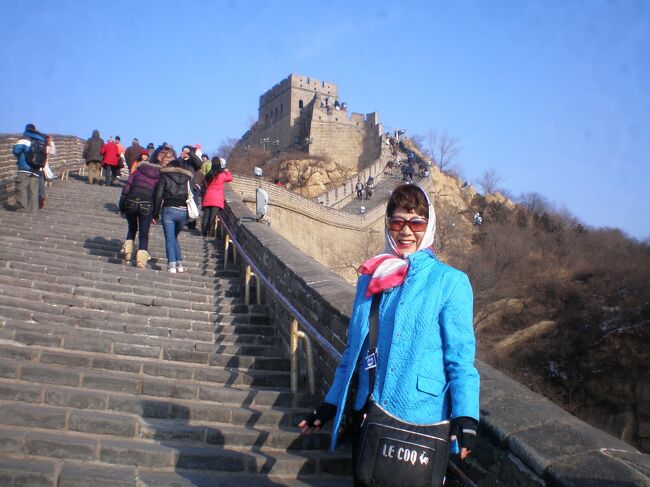 万里の長城に足腰がしっかりしているうちに登りたいと思い<br />北京だけ行ってきまっした<br />