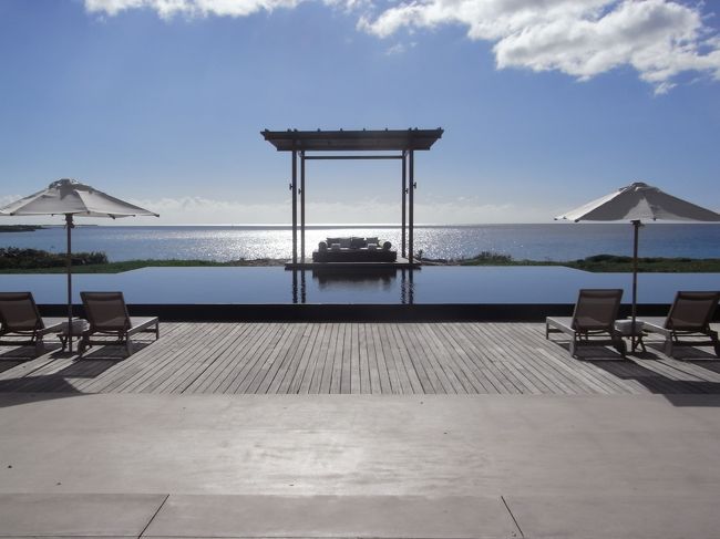 今回はカリブかモルディブでかなり迷いましたが、何度も行っている場所よりは初の場所に行ってみようと、アマンヤラへ。<br /><br /><br />ここアマンヤラは日本から一番遠いアマンらしく、日本人の方は一組も見かけませんでした。<br /><br /><br />リゾートにしては珍しく、虫系も爬虫類系も少なかった気がします。<br /><br /><br />＜Amanyara＞<br />http://www.amanresorts.com/amanyara/home.aspx <br /><br /><br />詳しくはコチラ…<br />＜Shoko-rin社長ブログ　アマンヤラ編はコチラ↓です♪＞<br />http://ameblo.jp/shokorin7890/day-20091217.html<br />http://ameblo.jp/shokorin7890/day-20091218.html<br />http://ameblo.jp/shokorin7890/day-20091219.html<br />http://ameblo.jp/shokorin7890/day-20091220.html<br />