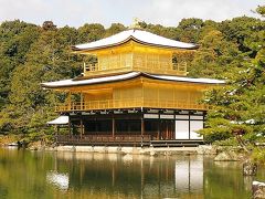 うっすら雪化粧の金閣寺